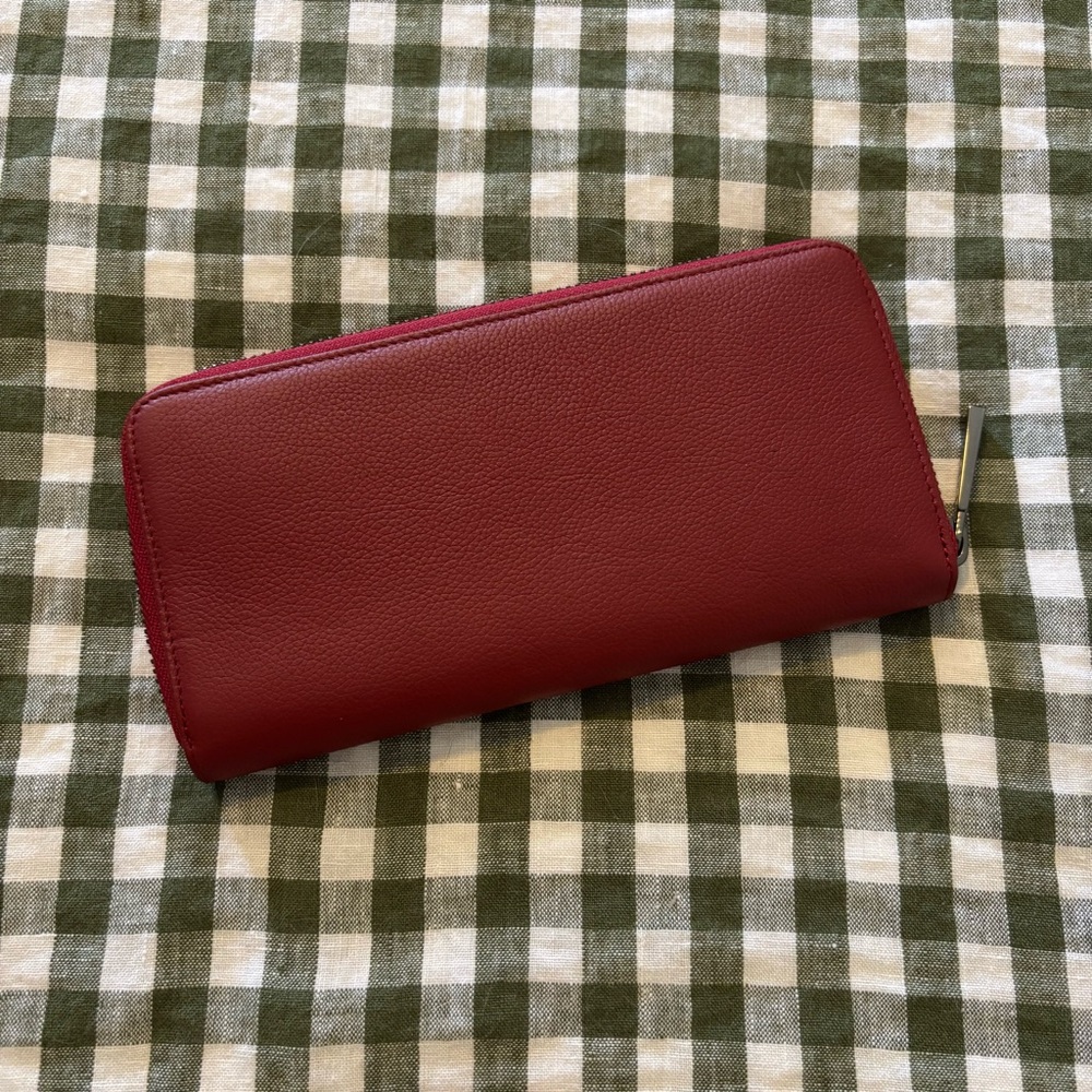 Lipault Paris Genuine Leather Red Zipper Wallet NWOT - Picture 2 of 4